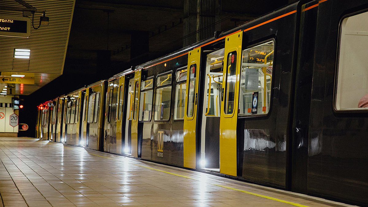 Tyne and Wear Metro tweet media