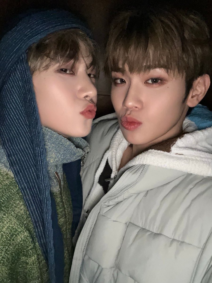 완성되었다
맽탤의
봄여름가을겨울🌸🌞🍁❄️