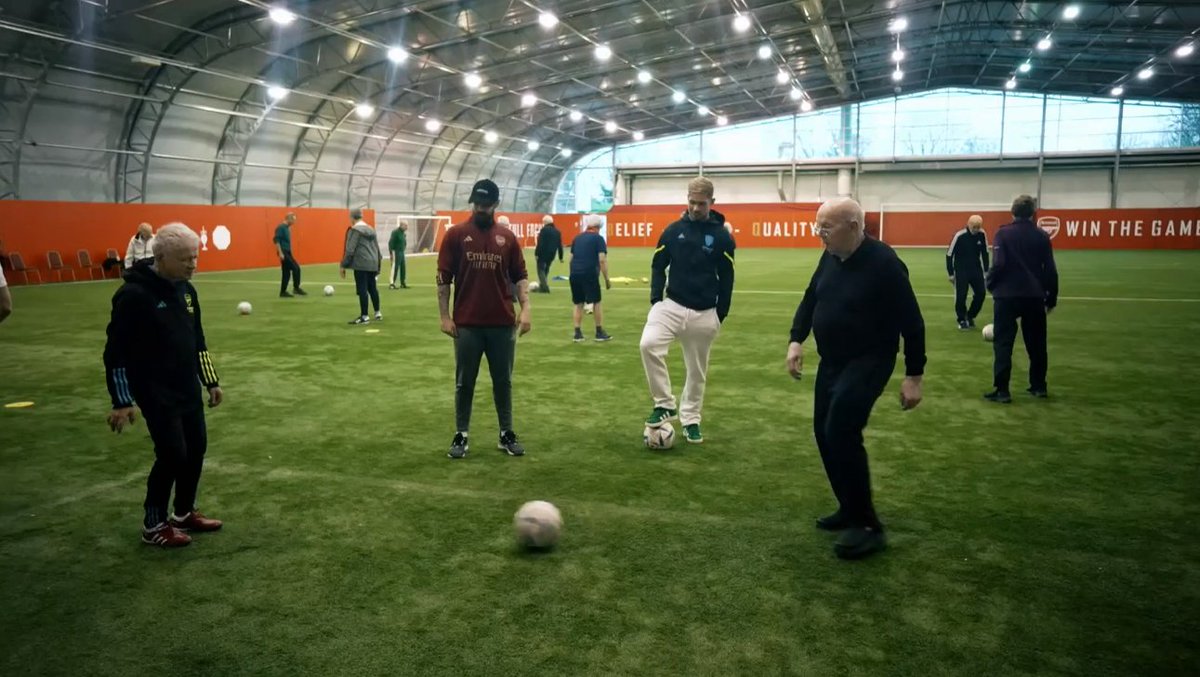 Today is #WorldParkinsonsDay 💙 Over the past year we having been working with @AFCCommunity on a walking football programme to foster inclusivity and well-being for individuals living with Parkinson's! Our team even featured on @MOTD in December ⚽️