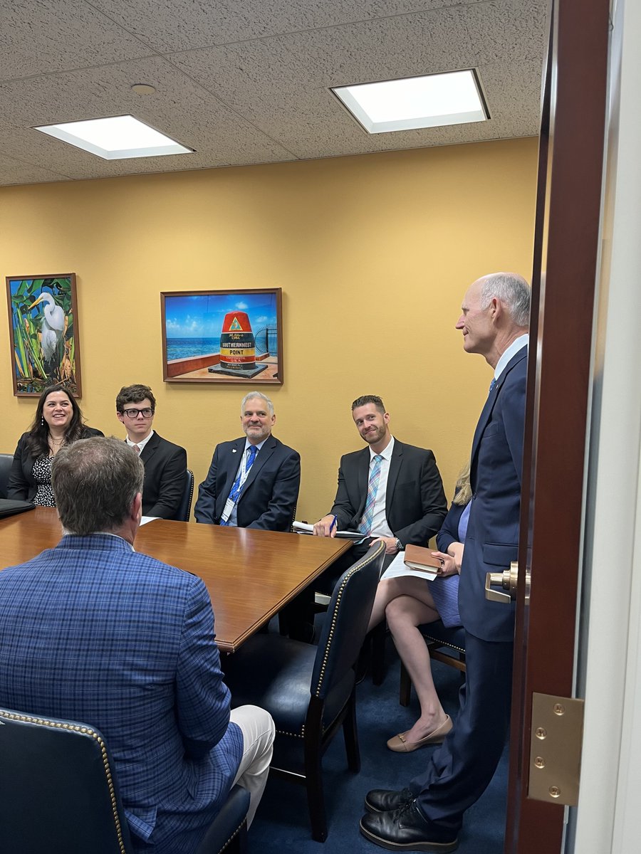 This week, we've been in DC advocating for independent agents in Florida as part of the #BigILegConf. Thank you, @SenRickScott, for making the time to meet with our agents today!