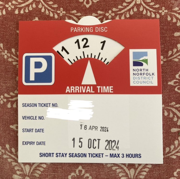 In these days of parking apps, I find my north Norfolk visitors permit refreshingly analog. 😍❤️