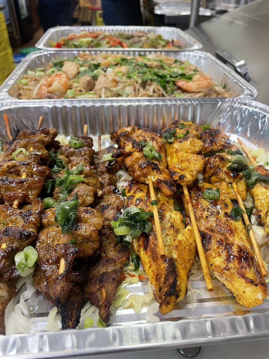 Dive into the savory journey of Saté Skewers at Mini Mango today! 🍢🥭

#yegsandwich #yegfood #yegrestaurants #yeglocal #yeglocalbusiness #yegeconomy #yegrealestate #edmonton #yyc #yycfood #yycfoodie