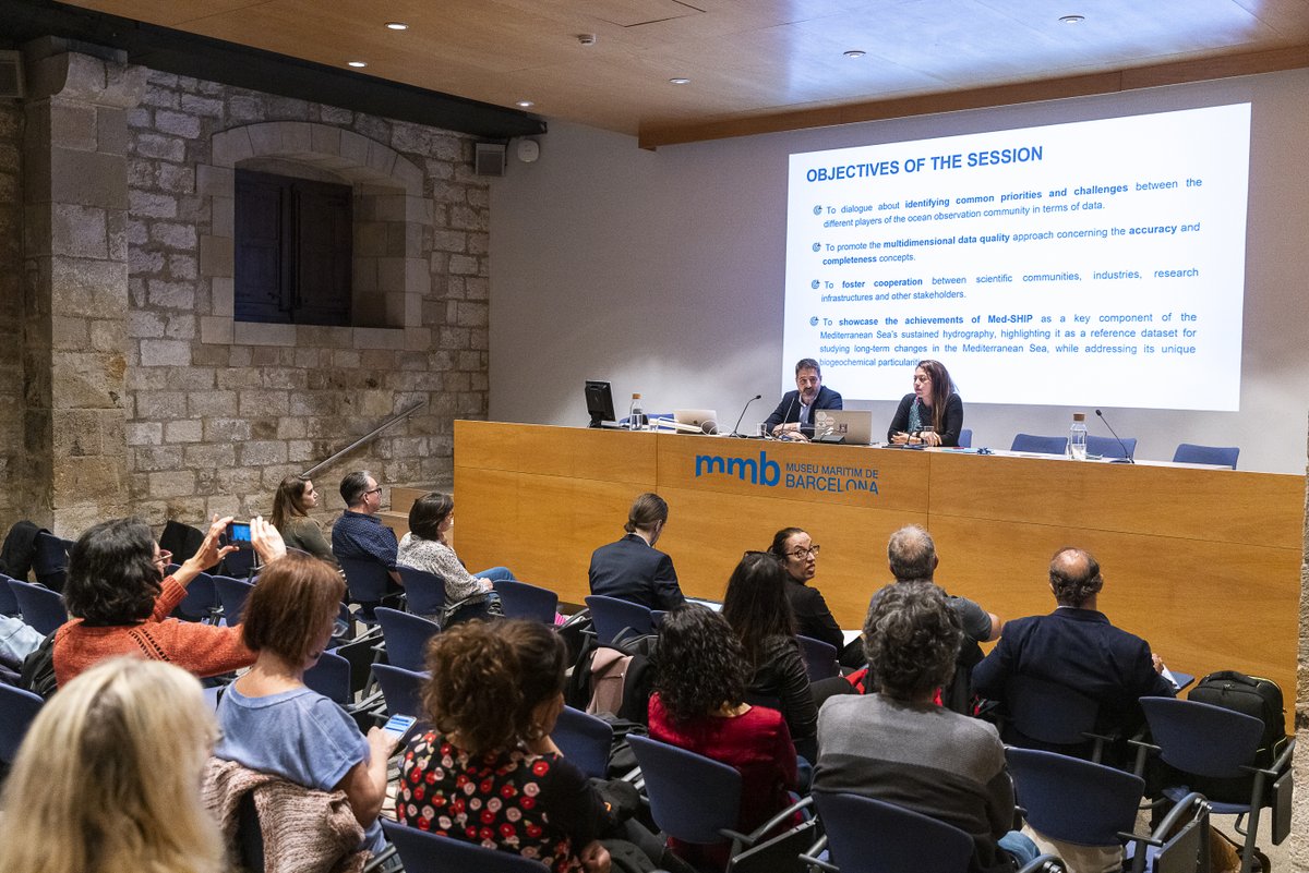 🌊 #DTOBioFlow members from @ICMCSIC shined at #OceanDecade24 in Barcelona, Apr 8! 
🙌@jaume_piera& @Lydia_ChE led discussions on marine data challenges within the @MinkeProject 
🌍 Special thanks to all speakers and co-chairs for enriching the dialogue
👉 tinyurl.com/39avzrhd