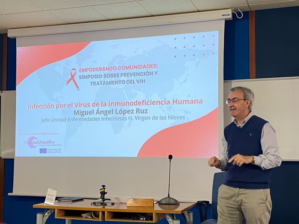 💬'Early detection of HIV is hindered by lack of awareness, insufficient screening, and inadequate initiatives' Prof. Miguel Ángel López Ruz at @canalUGR and medical doctor at @hospital_hvn #EmpoweringCommunitiesHIV2024 #HIVSymposium #EPH_StudentsLedProject #EndHIVStigma