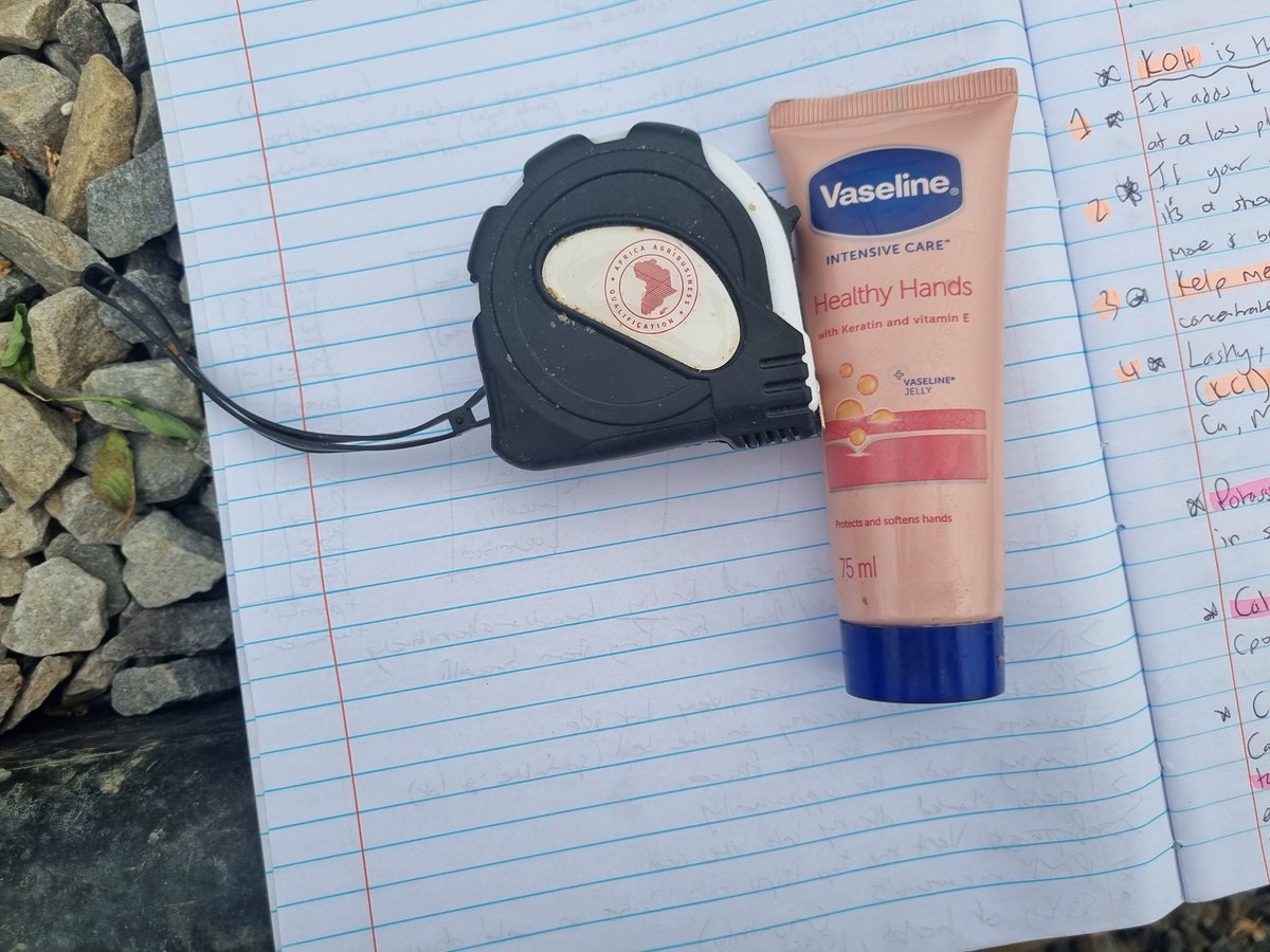 Thank you to this girlie @VaselineBrand here. I work with hard water everyday and my skin is dry all the time. Yes you can wear gloves but it can sometimes get impractical when performing task is #aquaponics. This girl brings moisture back to my skin everytime. 🥰