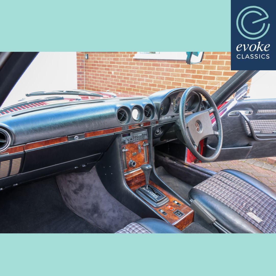 LIVE AT AUCTION 1985 Mercedes 280SL Auto evoke-classics.com/auction/#/lots… + Hard top with stand + Good condition + Receipts for recent work carried out + Automatic + Bulkhead rectified by previous owner #MercedesSL #MercSL #ClassicMercedes