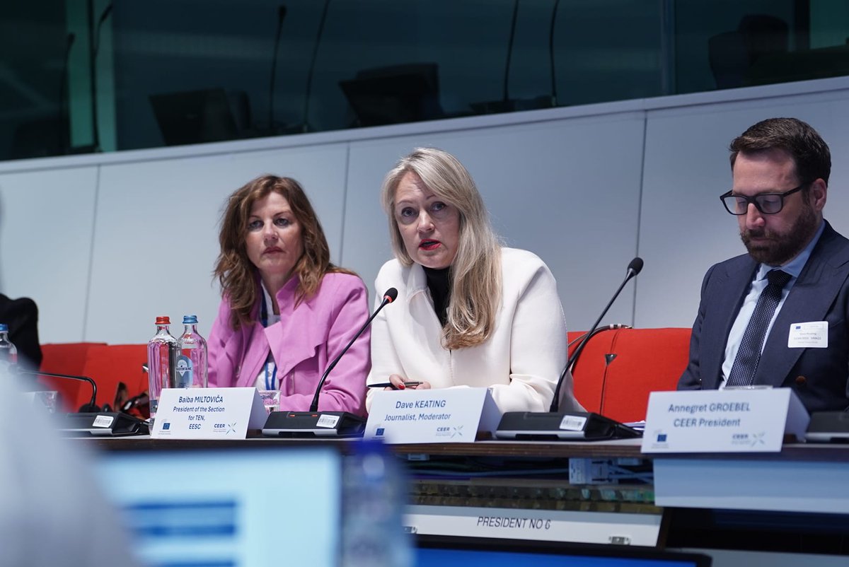CEERenergy's tweet photo. Great attendance at the #CCC2024 both onsite &amp; online!

The discussions focused on identifying the best ways to implement new #EU frameworks to ensure a positive impact on #consumers.

🔗 Read the press release: https://t.co/JaWkk0UHkQ
🔗 Join us live: https://t.co/jlC6z61hUN https://t.co/bOo9TIK4Z6