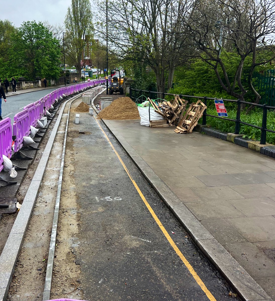 Work well underway in Hanwell to deliver on our promises for safe and segregated cycle infrastructure. Lots more to come too, with £28m committed in this coming year alone for better pavements, cycle routes, road surfacing and much, much more: orlo.uk/nhRWm