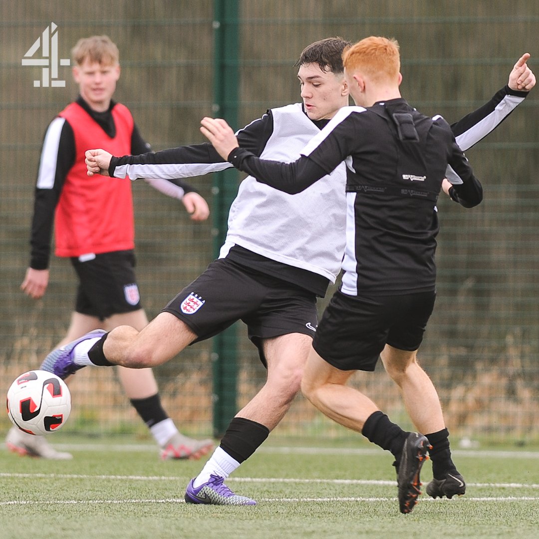 A huge game with the auld enemy 👀 England U18 Schoolboys face Scotland in their final #CentenaryShield fixture 🏴󠁧󠁢󠁥󠁮󠁧󠁿 Watch tonight from 6.45pm on @Channel4 streaming 📲 #C4Football | @SchoolsFootball