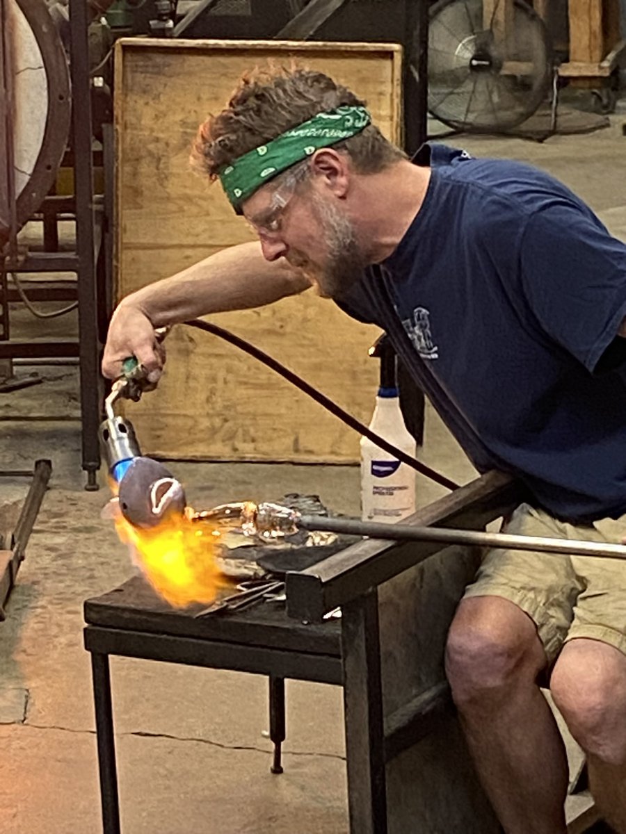 #5thGrade took a trip to @goggleworks yesterday to experience glass blowing! Students designed a sculpture and the artists chose one drawing to create in front of us! We were “blown away”! #onlyatcba #goggleworksartcenter