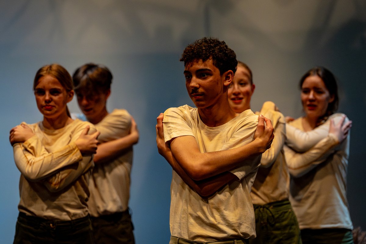 Our Senior Youth Company are preparing to start their first show of Wojtek: The Happy Warrior in The Marlowe Studio! Join us in celebrating the creativity of young theatre makers this week. Book your tickets now: marlowetheatre.com/shows/wojtek-t… 📷 (Photography by @stevegregson_ )