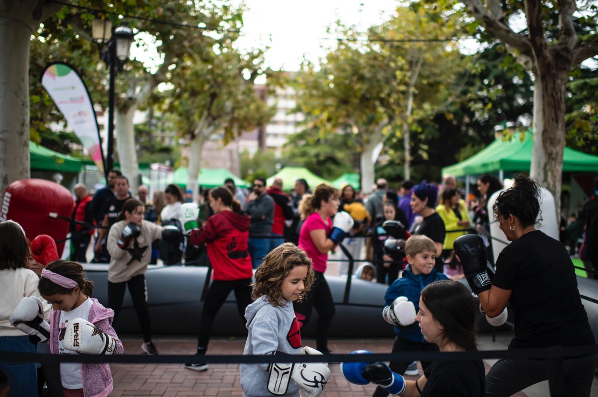 ¡¡Apúntate a un PLANAZO este finde en Las Palmas de Gran Canaria!! 💪🏼 El @Tour_UM y todas sus actividades deportivas 🔝 llegan a las islas📍🤸‍♀️ 🗓️ 13-14 abril 📍 Parque El Rincón ¡Te esperamos! 🤩