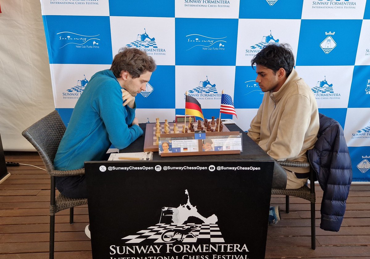 SunwayChessOpen's tweet image. 3rd round on its way at #SunwayFormentera. You can follow live on major platforms and on streamers&apos; channels.
#ChessInParadise