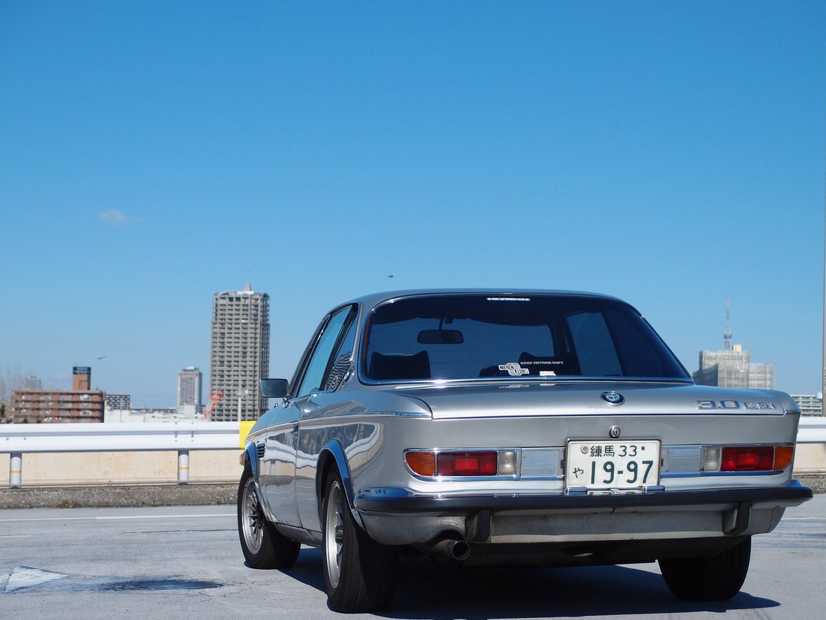 #お前らの愛車のケツを見せてくれ 

1974 BMW E9 3.0CSi