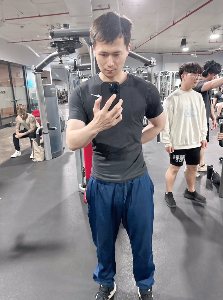 Liang Zao tweet media