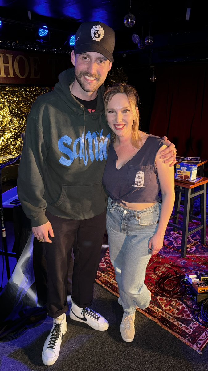 vicky 🇨🇦 tweet media