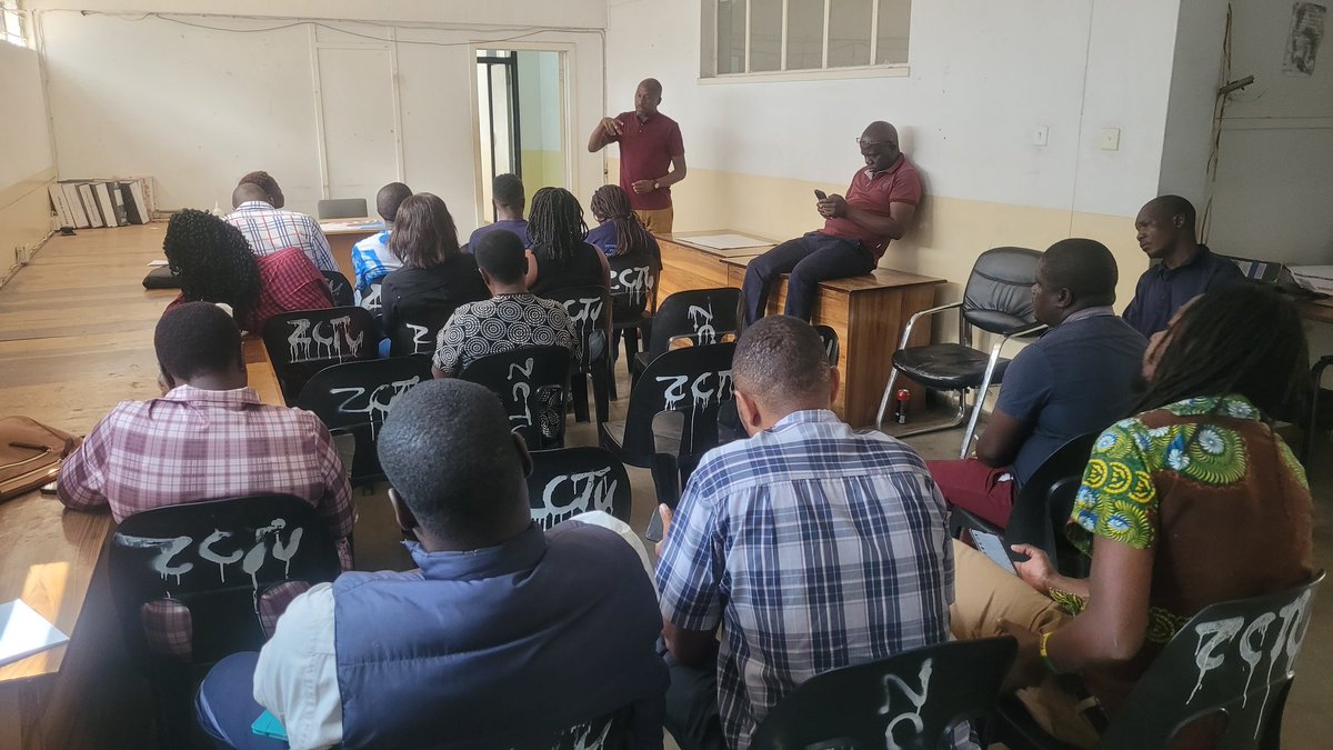 Yesterday @crisiscoalition engaged CSOs from Masvingo on strategies to defend the democratic space. Building a constitutional movement that will mobilise grassroots communities to demand a culture of constitutionalism was identified as key. @MutasaPeter @TheMirrorMsv @zditrust