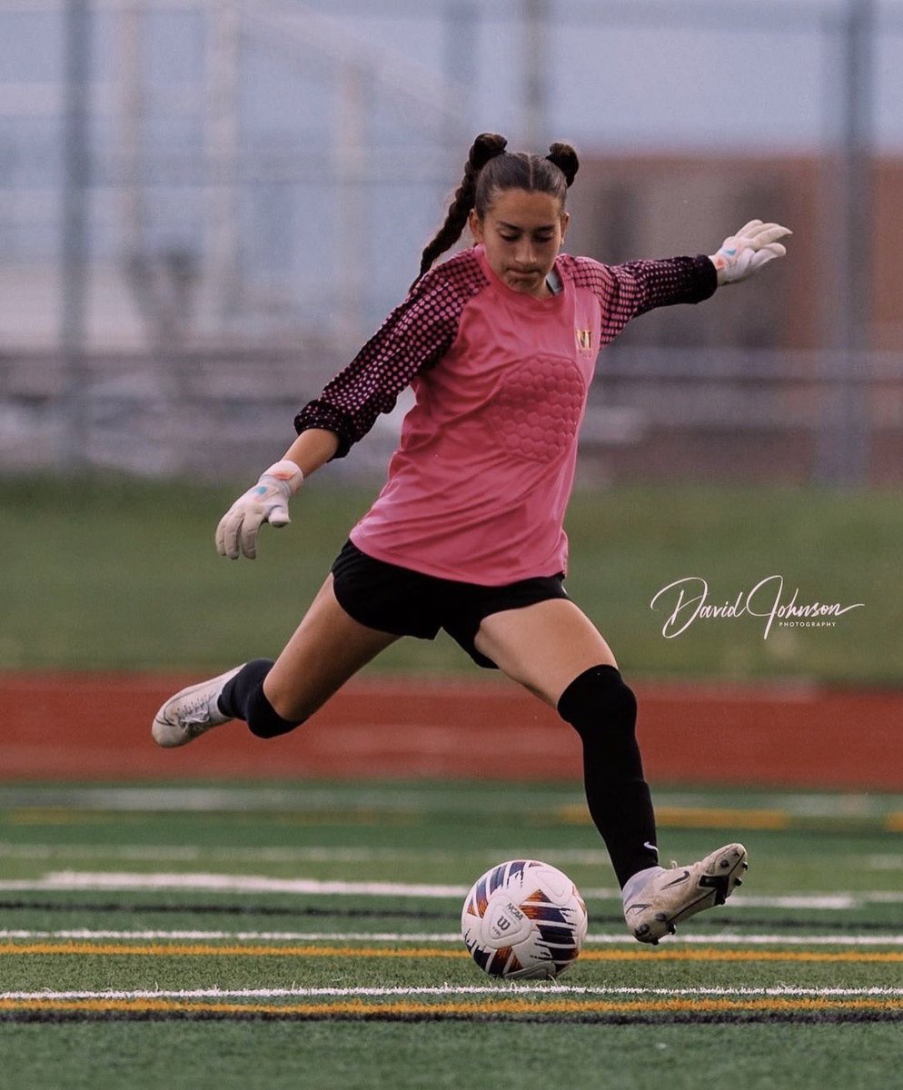 baconsoccer2025's tweet photo. @SoccerMomInt Leah Bacon 
2025
Goalkeeper from Colorado 
Club: Real National 07g    #00
Elementary Education 
3.95 
https://t.co/utsM0CFzm1 https://t.co/NRtEBmWS55