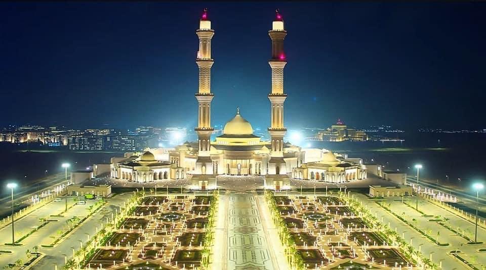 Esll7970Gladii's tweet photo. - ثالث أضخم مسجد فى العالم بعد الحرمين .. جامع مصر الكبير بالعاصمة الادارية الجديدة ..❤️✌️🇪🇬 https://t.co/tZMLw0hIah