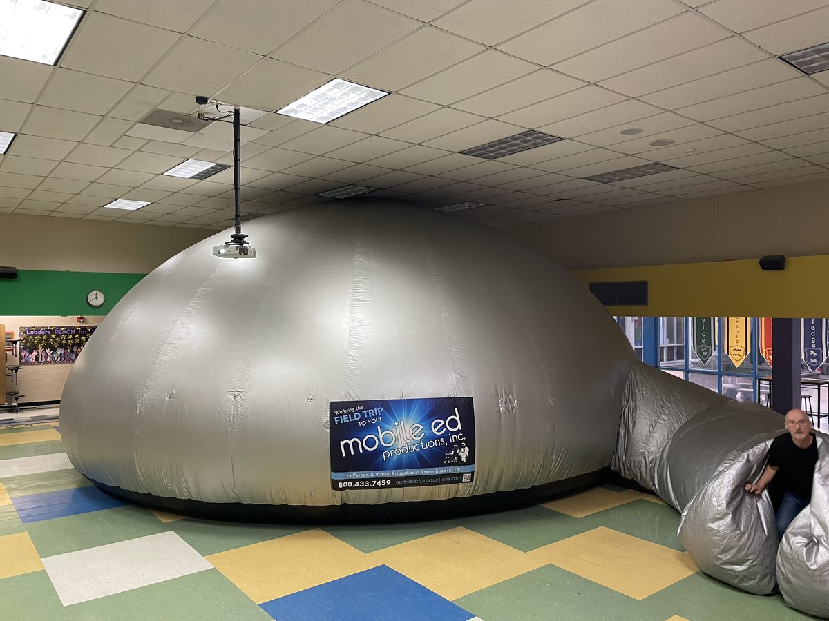 pamjdial's tweet photo. It’s a bird! 🦅 It’s a plane! 🛩️ A 🛸👽????? No, it’s the SkyDome mobile planetarium @mcdermottlrsd ! We have some super excited Mustangs here in #MustangCountry. #MustangsMustSTEM @DrJermallWright @AmyBCoop1 @lrsd https://t.co/Hbl5KrS1mM