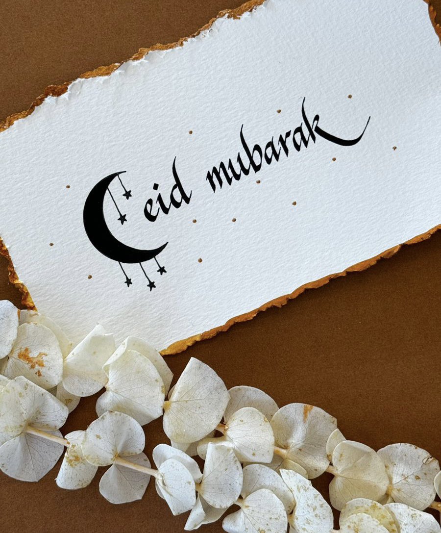 #EidMubarak 🌙✨ Wishing all a blessed #Eid filled with happiness and cherished moments with loved ones May this joyous occasion bring #peace #love and harmony all over the world #EidUlFitr🌙✨ (photo #calligraphy courtesy of @PreetBhargava) instagram.com/pennedbypreet?…