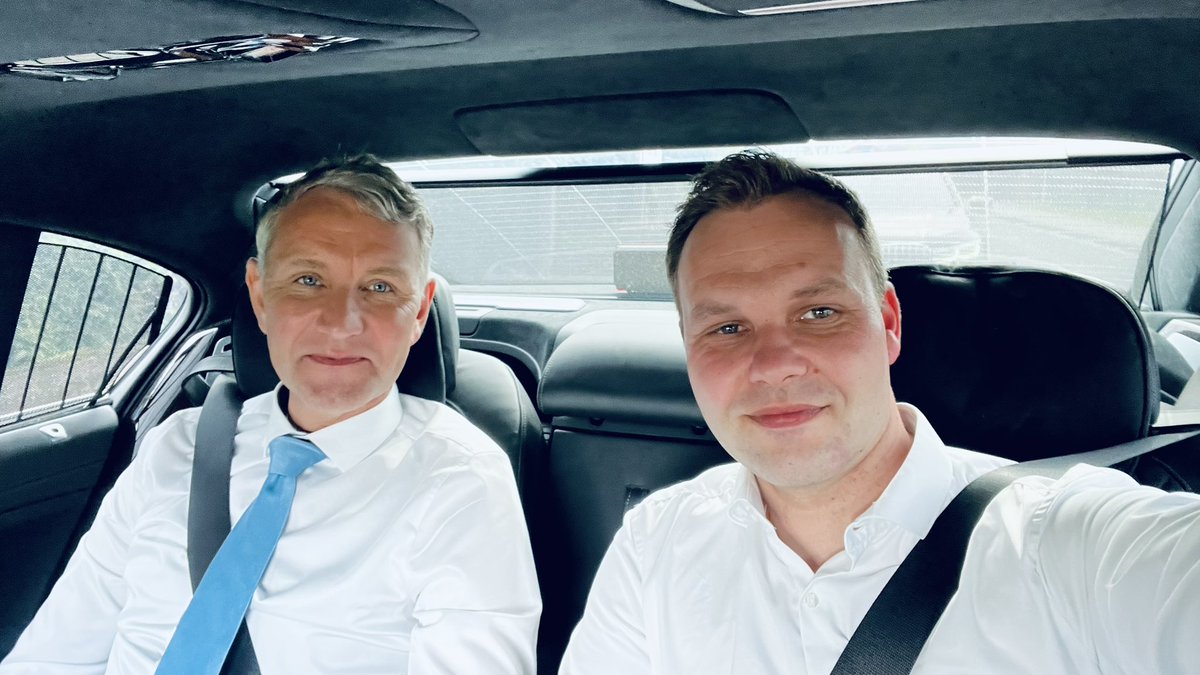 Es geht los: Berlin #tvduell #Höcke. Für die Heimat! Schaltet ein um 20:15 Uhr auf #Welt TV und macht euch ein eigenes Bild, bevor ihr morgen die vorgefertigte Meinung des Mainstreams servierfertig präsentiert bekommt. Im Anschluss auf dem Account von @BjoernHoecke die…