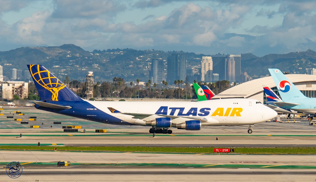 Today is Thursday, a day to work hard and finish strong. Let's put in the effort now so that we can fully enjoy the upcoming weekend. Have a great day! #aviationphotography #atlasair #boeing #boeing747