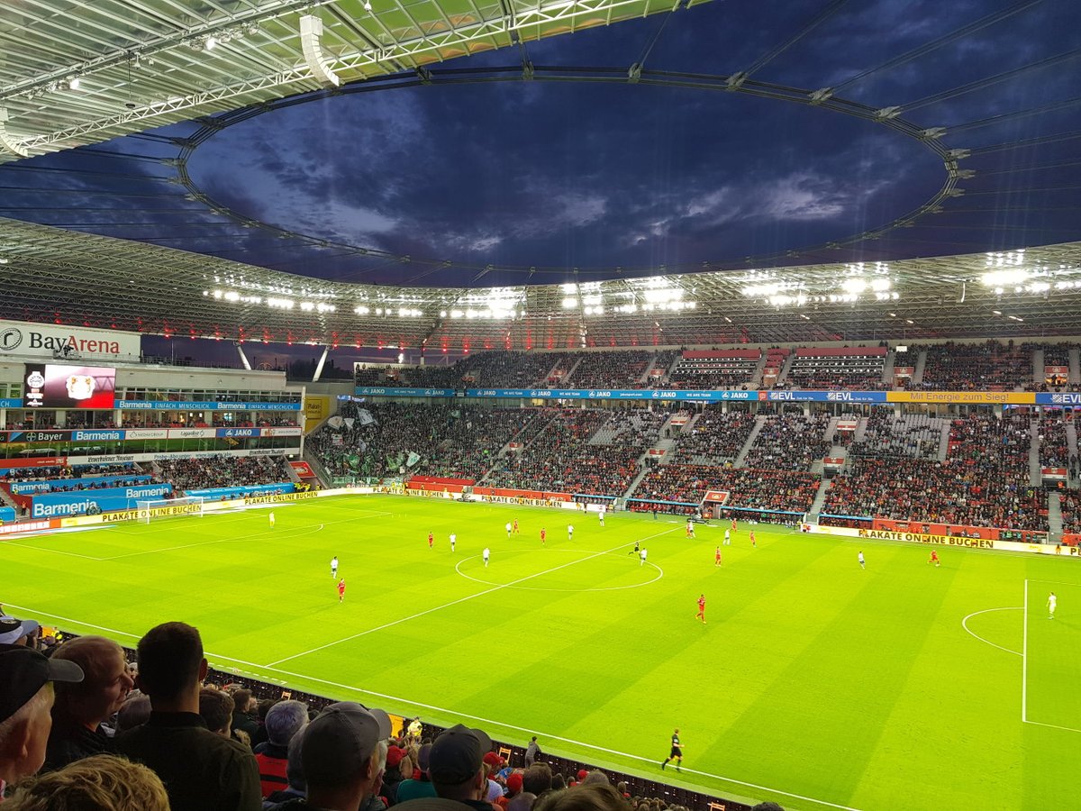 #UEL Quarter-Final Officials 🇩🇪 Bayer Leverkusen v West Ham United 🏴󠁧󠁢󠁥󠁮󠁧󠁿 📍 Venue: BayArena, Leverkusen ⏰ 20:00 (UK time) Referee: Artur Dias 🇵🇹 AR1: Paulo Soares 🇵🇹 AR2: Pedro Ribeiro 🇵🇹 Fourth Official: Antonio Nobre 🇵🇹 VAR: Tiago Martins 🇵🇹 AVAR: Hugo Miguel 🇵🇹 #WHUFC