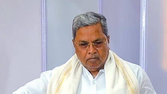 My prediction about Karnataka Chief Minister SIDDARAMAIAH
He will step down from Chief Minister post in April 2025✅️