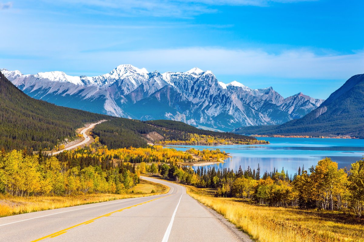 'As you go through life, you've got to see the valleys as well as the peaks.' – #Canadian singer-songwriter, Neil Young from #Toronto. ⛰️ #ThursdayThoughts