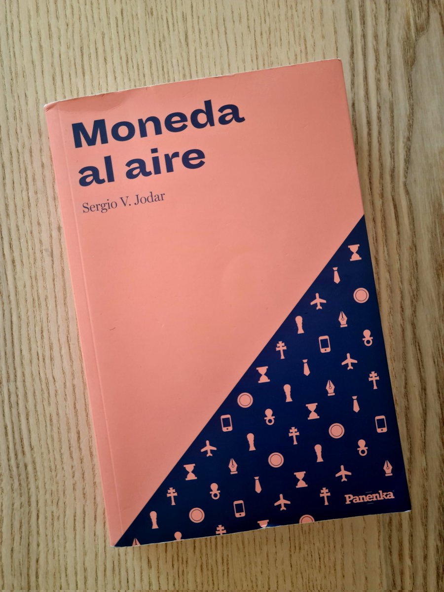 📚 Lo mejor de 'Moneda al aire' es que todos conocemos a Fandiño, Bruna y Parrado y todos estamos equivocados si creemos que conocemos a Fandiño, Bruna y Parrado. Comprad y leed a @Sergiovazquez14. Fútbol, periodismo, probalemas cotidianos, realidades y ficción. Merece la pena.