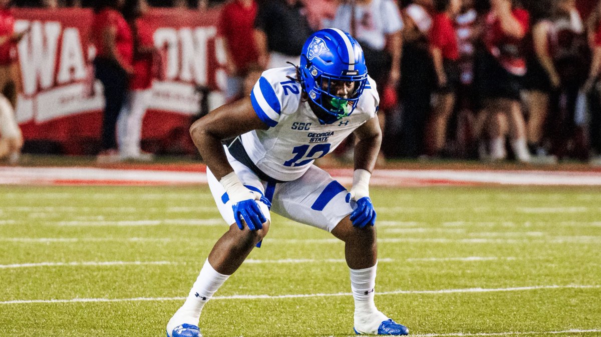 cs7szn's tweet photo. Real length! 6’2 220 ILB/SS 78.5 inch wingspan still available! https://t.co/Q2s1fsYgPB