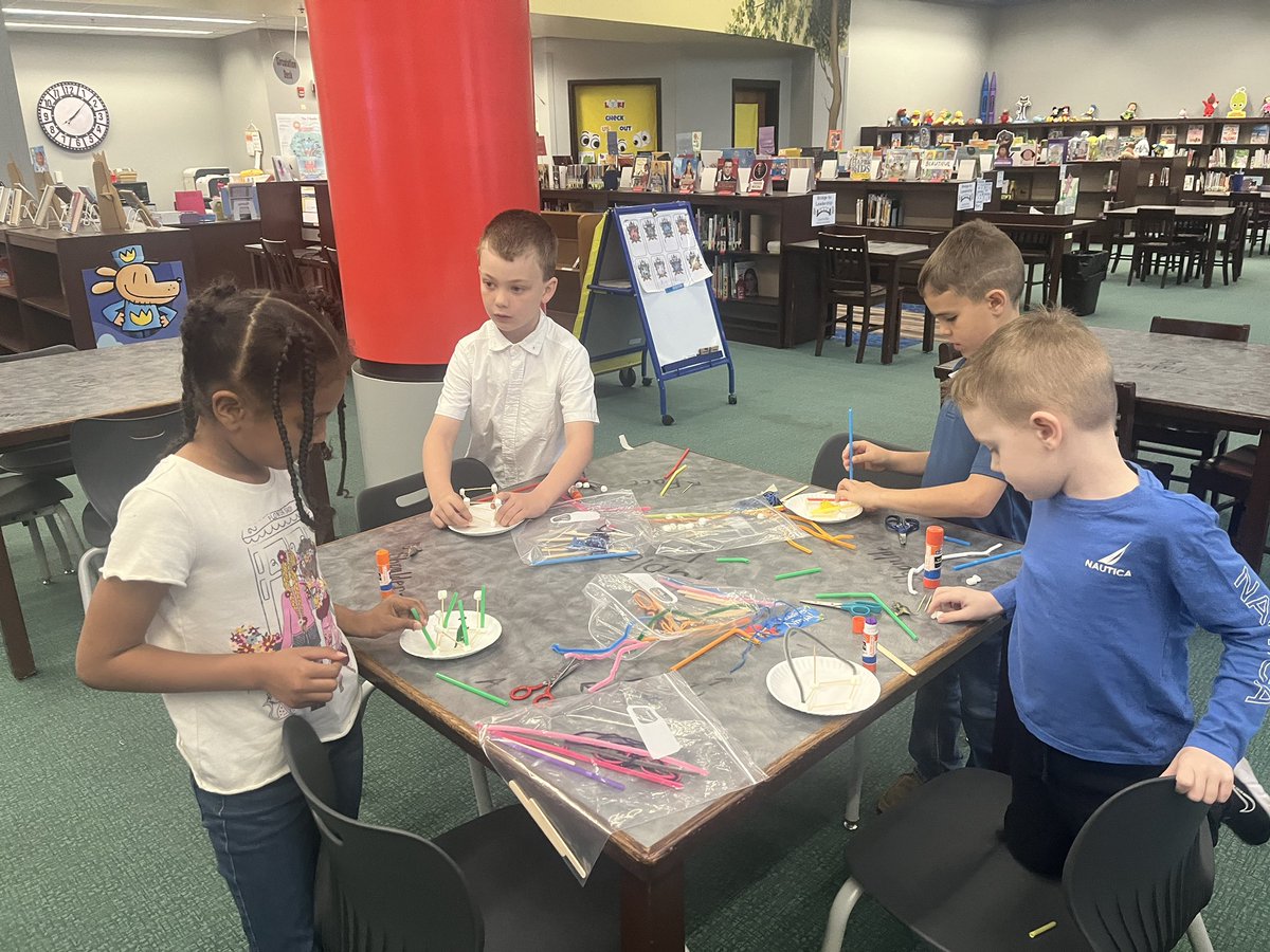 bristowlibrary's tweet photo. My 1st graders are really rocking it this week! They made some awesome dinosaur traps after reading the book Goldilocks &amp; the Three Dinosaurs by Mo Willems. @bristowelem @MoWillems #storybookSTEAM https://t.co/kq0nmzs5tK