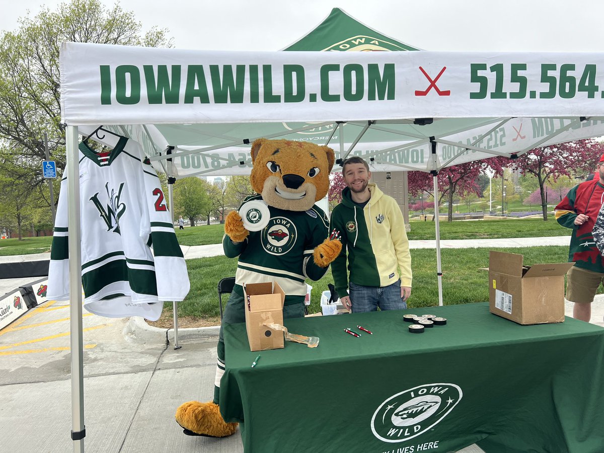 Join the Iowa Wild at the 2024 Heart Walk on Saturday, May 18th! Sign up for our walking team here: pulse.ly/bqakl8vaxz #ItStartsInDSM