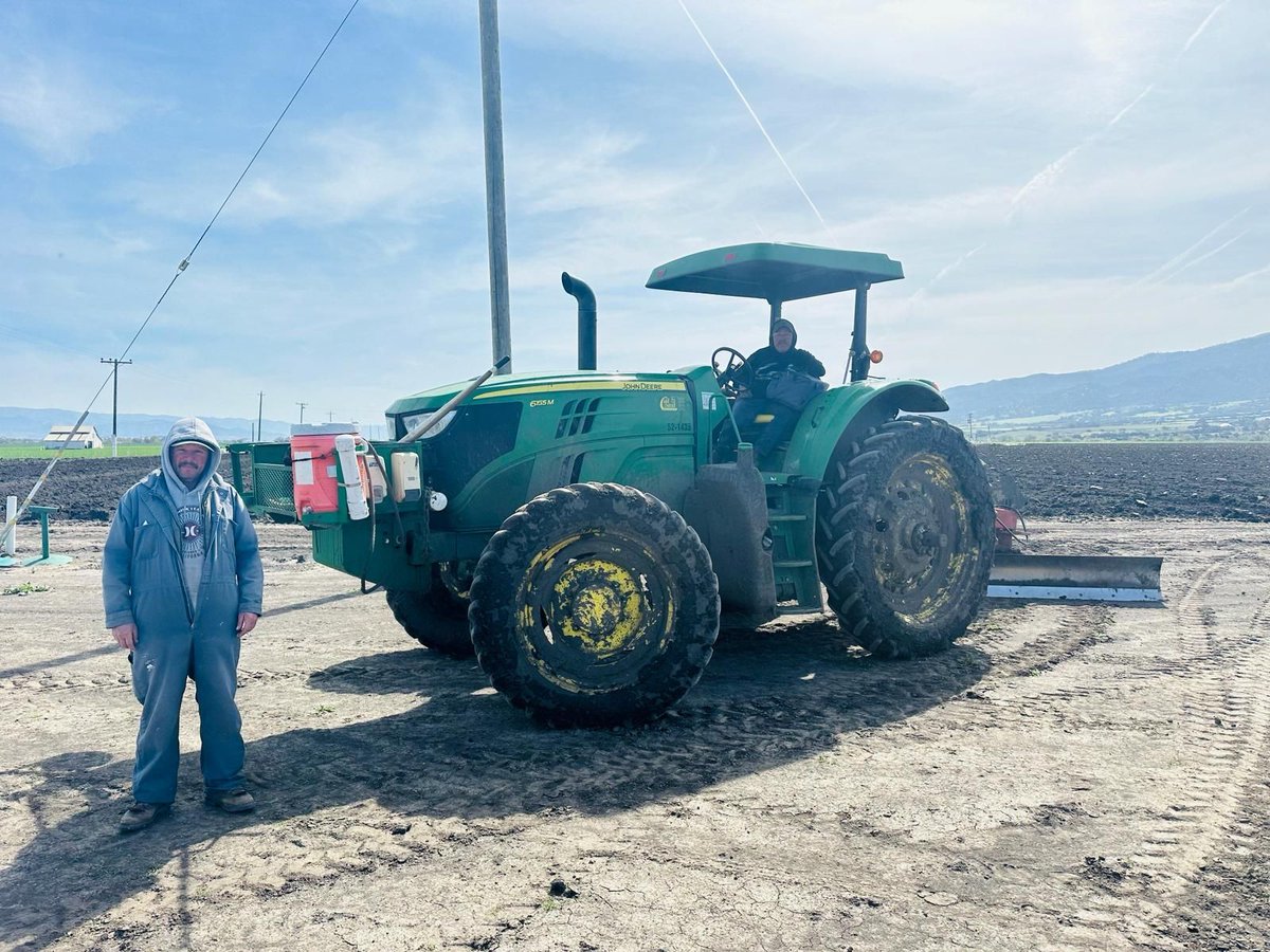 Antonio and Roberto have worked as a team in Salinas CA for the last 8 years. They work as irrigators or tractor drivers depending on the vegetable crops such a lettuce or broccoli. They work 6 days a week year round from 7am to 530pm. #WeFeedYou