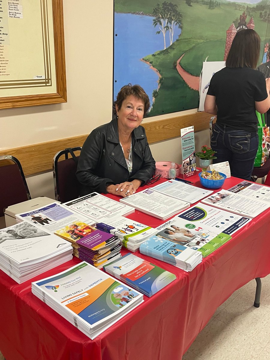 Big thank you to all centres hosting Seniors Active Living Fairs! Shoutout to the Government of Ontario for funding the 2023-2024 project, facilitating 101 fairs in total. Let's keep our seniors active and engaged! #SeniorsActiveLivingFairs #SeniorsOntario