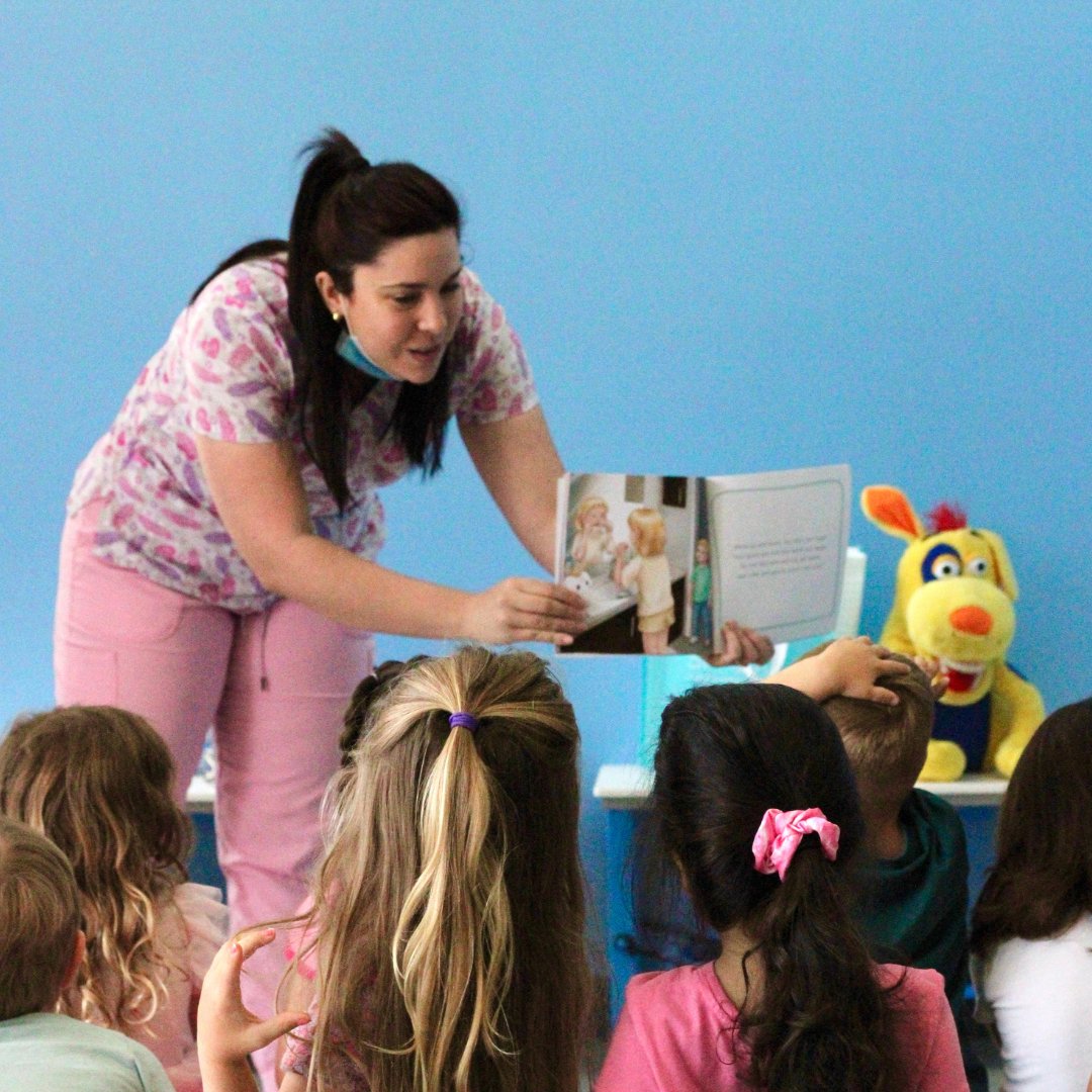 🦷👧👦 Big Smiles, Little Learners! Our dental assistant Eli had a blast teaching the little ones all about dental hygiene! #DentalHygiene #KidsDentalCare #BrighterSmiles #PediatricDentistry #ChildrensDentist  #PediatricDentist #PembrokePines