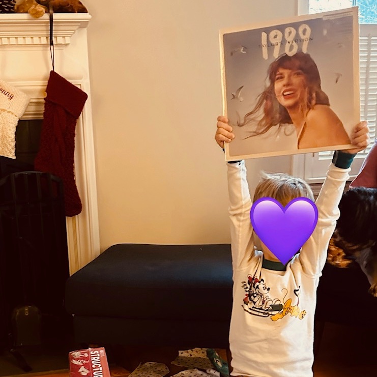 #Swifties will you #help me and my little #Swiftie #RaiseAwareness about #Sarcoidosis and #SaySarcoidosis saysarcoidosis.org @noellealicia242 @JHUPCCMFellows @taylorswift13 @tswifterastour @TSTheErasTour @taylornation13 #FearlessLeader