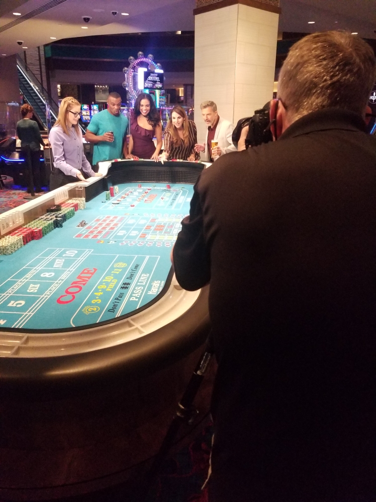 RaquelAurilia's tweet image. Throwback to some cool print work I did for Harrahs Casino. Was a super fun shoot to do and pics are still up in airports, malls… you name it!!!

#TBT #printwork #harrahsakchin #raquelaurilia #leightonagency