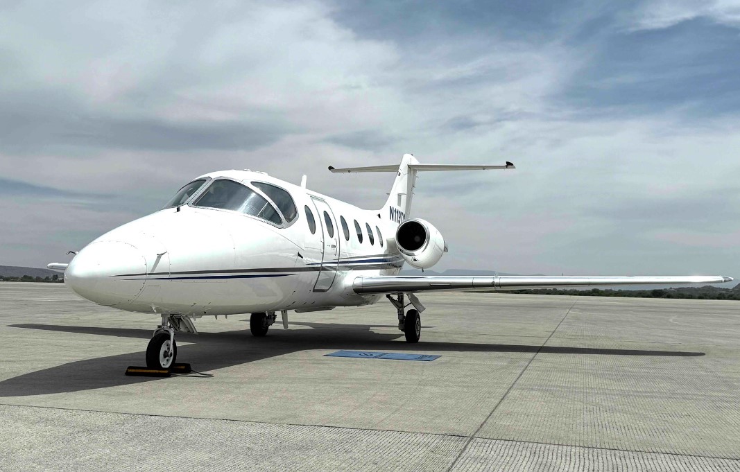 2000 #Hawker Beechjet 400A for sale Fresh ABCD Inspections New Interior Excellent Paint 2000 Hour TBO Extension ow.ly/metB50RcYuh