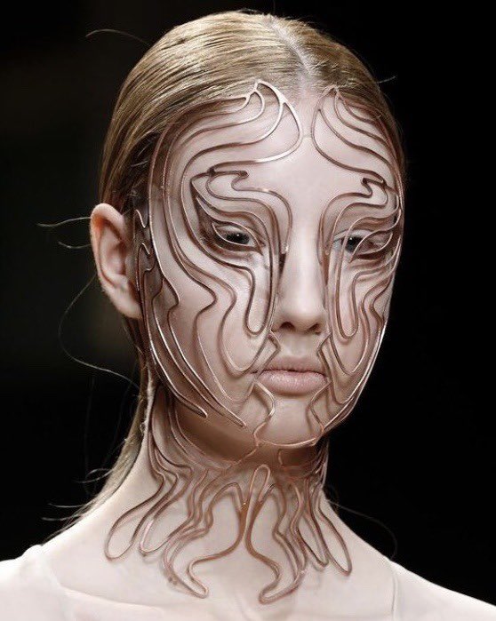 Iris Van Herpen (2019)