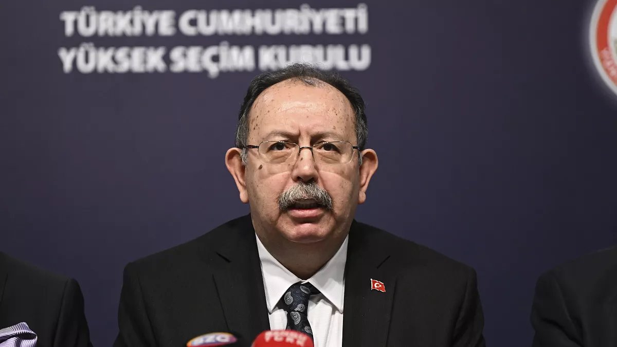 YSK Başkanı Ahmet Yener, seçimlere yönelik yapılan itirazlara ilişkin: CHP'nin 1, AKP'nin 2, DEM Parti'nin 2, MHP'nin 1 seçim bölgesinde itirazının kabul edildiğini, Kayseri'nin Pınarbaşı ve Şanlıurfa'nın Hilvan ilçesinde 2 Haziran'da yeniden seçim yapılacağını açıkladı.