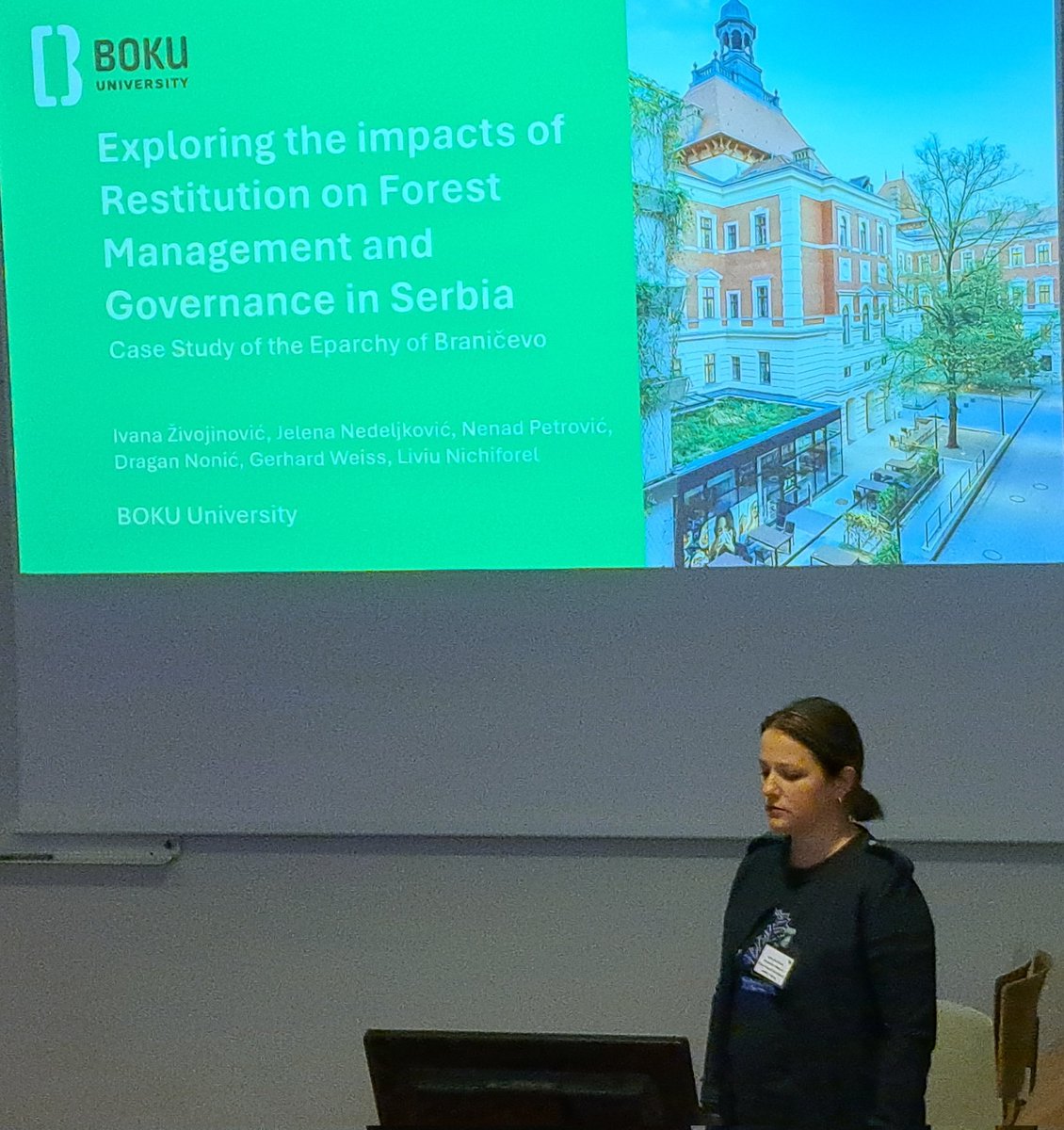 @BOKUvienna @EFIForestPolicy Ladies presenting insights in our scientific work at #IFPM5 in Helsinki 🌲🌳