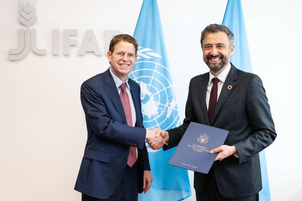IFADPresident's tweet photo. A pleasure to congratulate @jeffreyprescott on being appointed @USUNRomeAmb.

#USA is a crucial @IFAD partner, most recently with our Vision for Adapted Crops and Soils initiative.

We agree that investing in development now means less need for humanitarian aid in the future. https://t.co/wgUfX01i7v