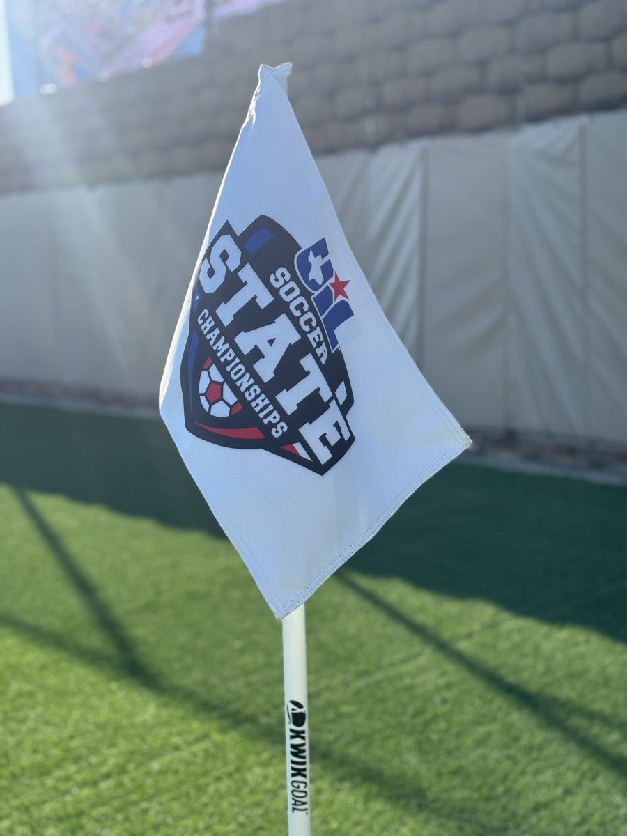 LFerrisDesigns's tweet image. My office for the next three days working with @tascosoccer running their social media accounts at the #UILSTATE Soccer Championships! #leslieferrisdesigns #wedoitall #txhssoccer #txhssoc