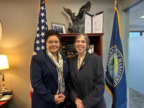 It is my great honor to welcome Dr. Denise Smith to @usfire team. After many years of leading research in firefighter health & safety, Dr. Smith begins a new journey as Director of the National Fire Research and Data Center U.S. Fire Administration 🔥 @fema @DHSgov @dhsscitech