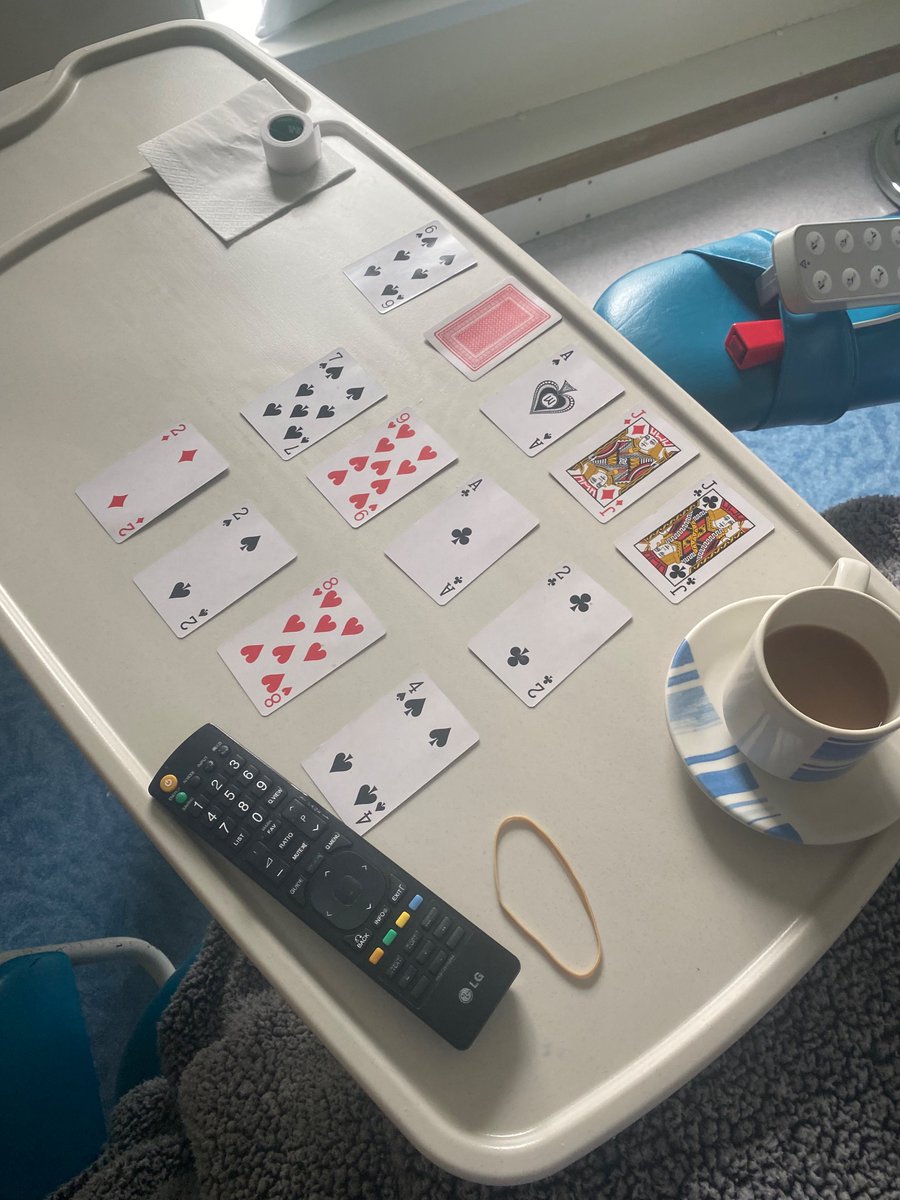 Playing sticky 13s on the unit today 🥰 keeping our patients entertained their long dialysis session 🃏#renaldialysis #teamnuh #NHS #CAS #dialysis #kidneydisease #healthcare #nottingham #kidneyhealth