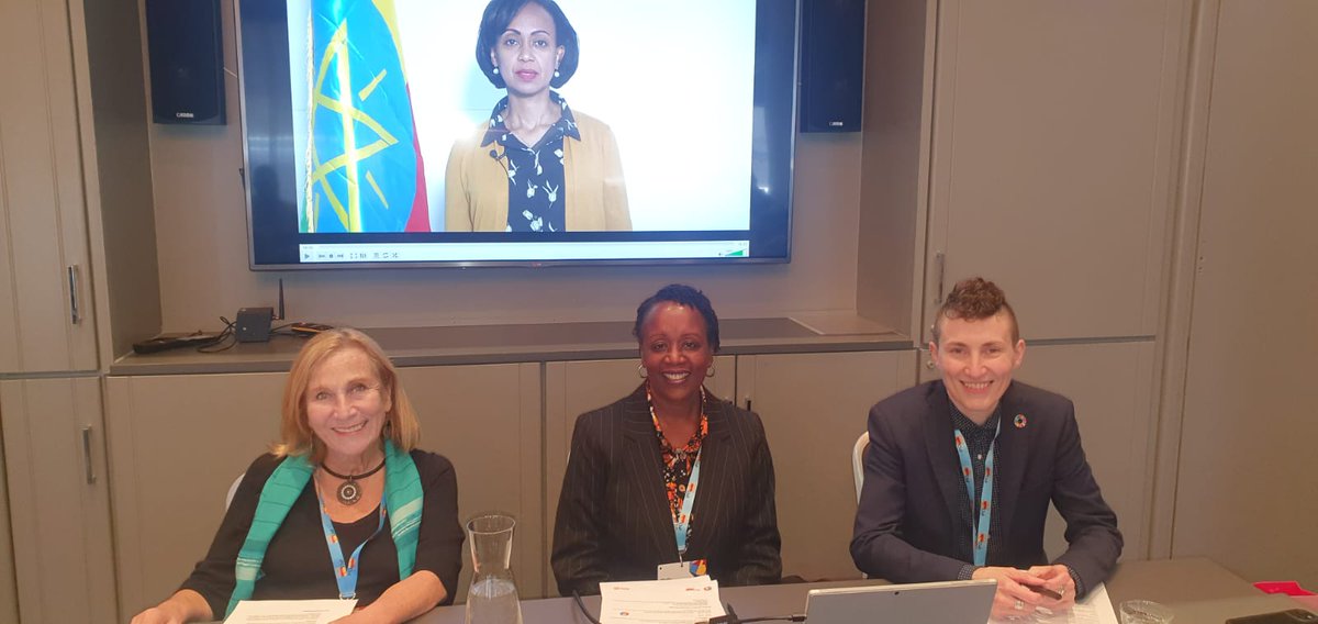 🪘Today, our Managing Director @NyawiraMachari2 was honored to be part of panelists at the ongoing #IPCI2024. ✨She presented on the importance of #SRH especially for the youth as part of #UHC. Discussions centered on primary health care, CSE and health information. #IPCD30