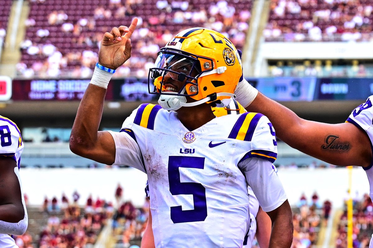 The #Vikings have finally scheduled a private workout with LSU QB Jayden Daniels that will take place next Thursday in Louisiana, per @RapSheet.