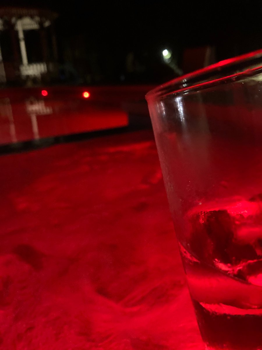 I thought a green spa went with a G&amp;T &amp; a red spa with a white wine. Am I right or am I right? I could get used to this. The perks of house sitting.
Note: only 1 drink per spa night. Excess alcohol &amp; swimming or spa is dangerous &amp; not recommended.